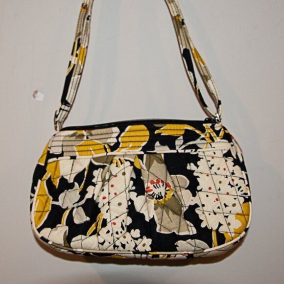 Vera Bradley Small cross Body Bag with matching Change Purse - Picture 3 of 6